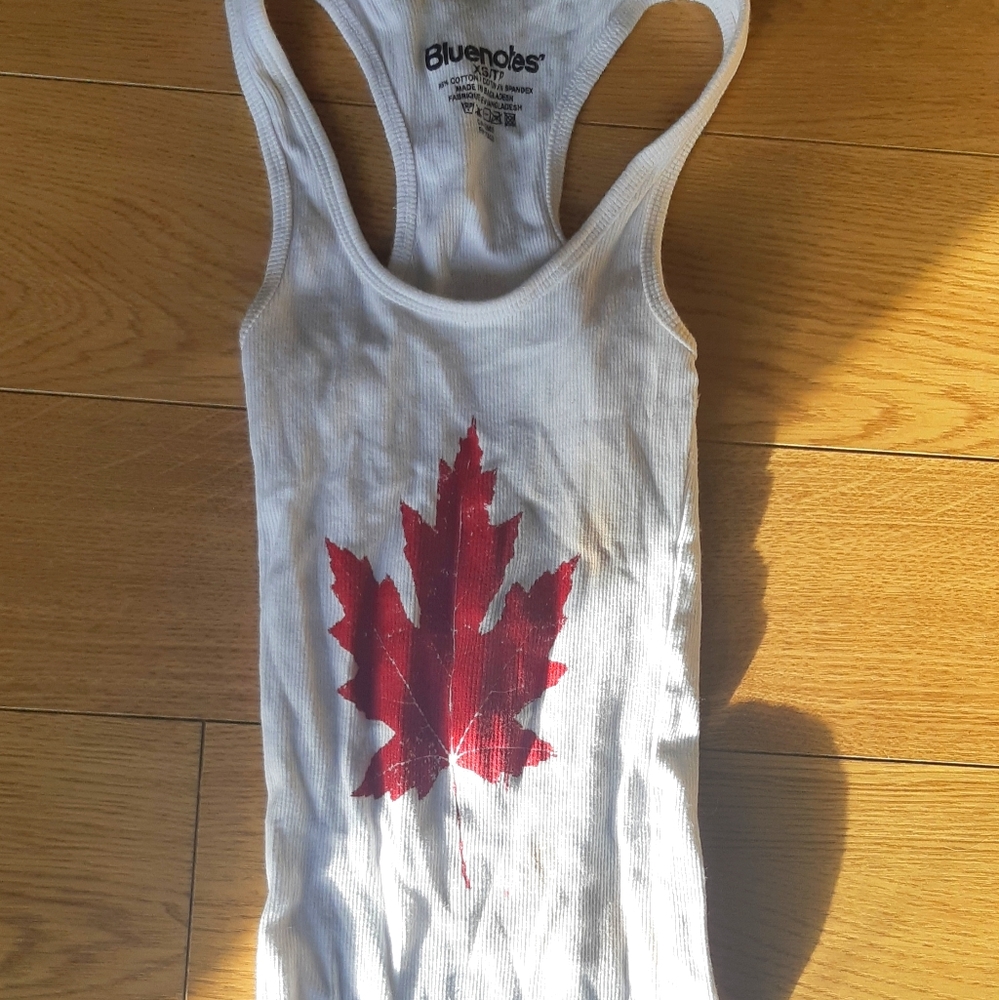 Maple leaf tank top